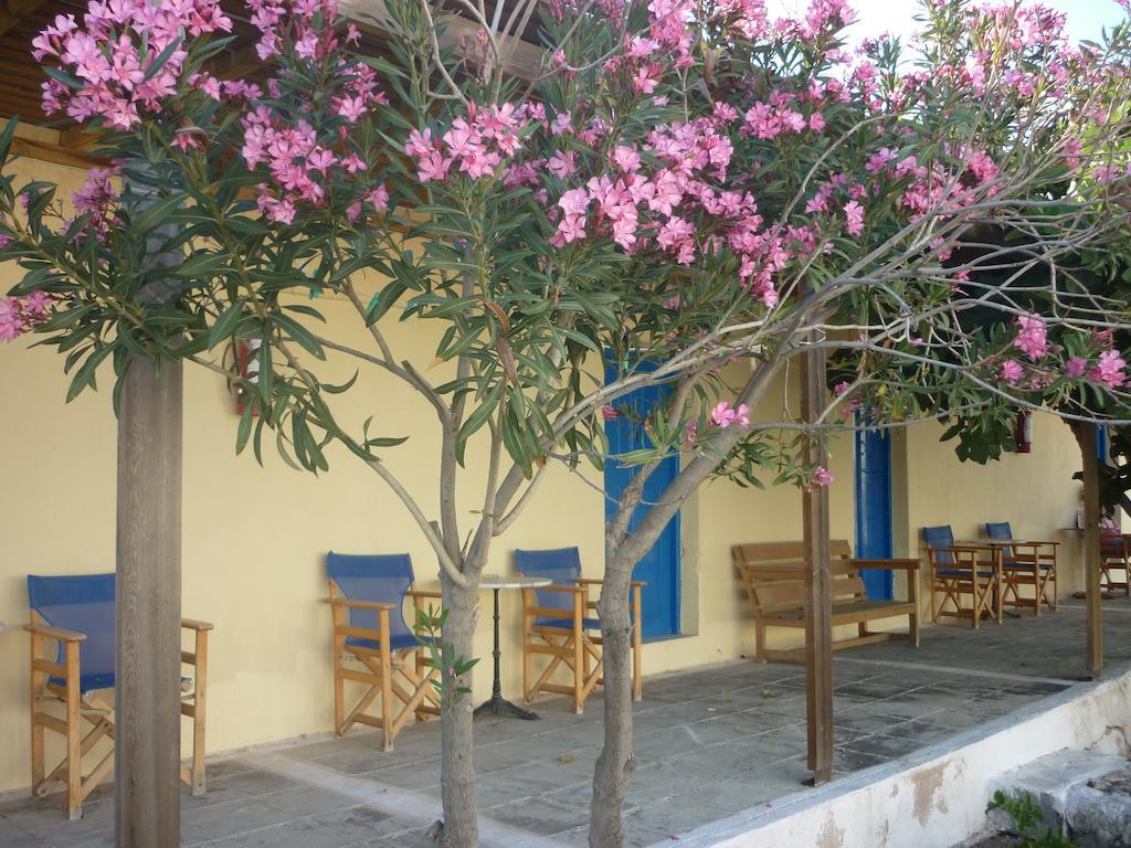 Agios Antonios Гостевой дом 2*